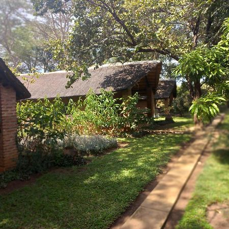 Barefoot Lodge And Safaris - Malawi Lilongwe Esterno foto