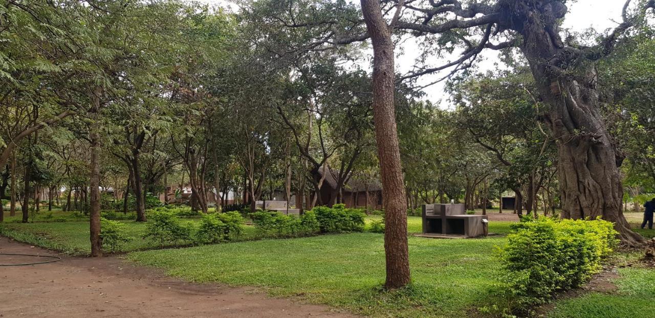 Barefoot Lodge And Safaris - Malawi Lilongwe Esterno foto